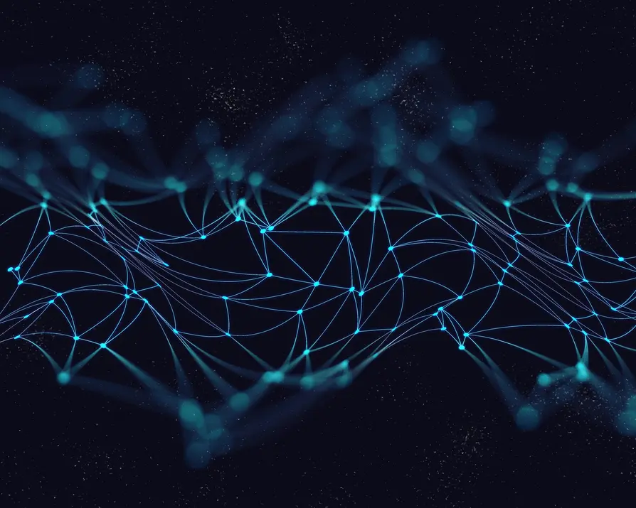 Abstraktes Netzwerk aus leuchtenden Knotenpunkten und Linien, das eine moderne Darstellung von Datenverbindungen und Netzwerktechnologien zeigt, ideal zur Veranschaulichung von Konzepten in Off-Page-SEO und digitalen Marketingstrategien.